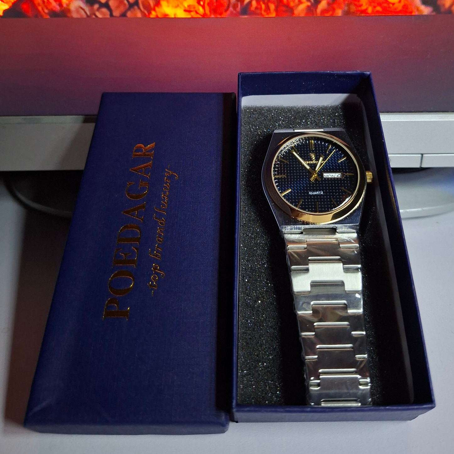 Reloj Hombre POEDAGAR 821 Bisel Dorado Carátula Azul Acero Inoxidable Luminiscente Broche Mariposa