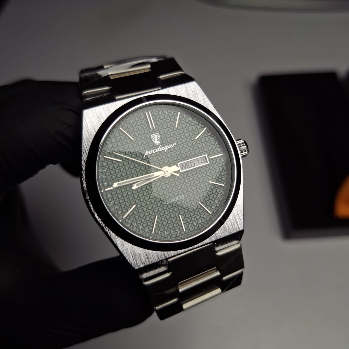 Reloj Hombre POEDAGAR 821 Irish Green Carátula Verde Acero Inoxidable Luminiscente Broche Mariposa